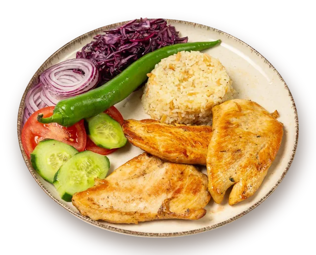 Hühnersteak mit Reis und Salat
